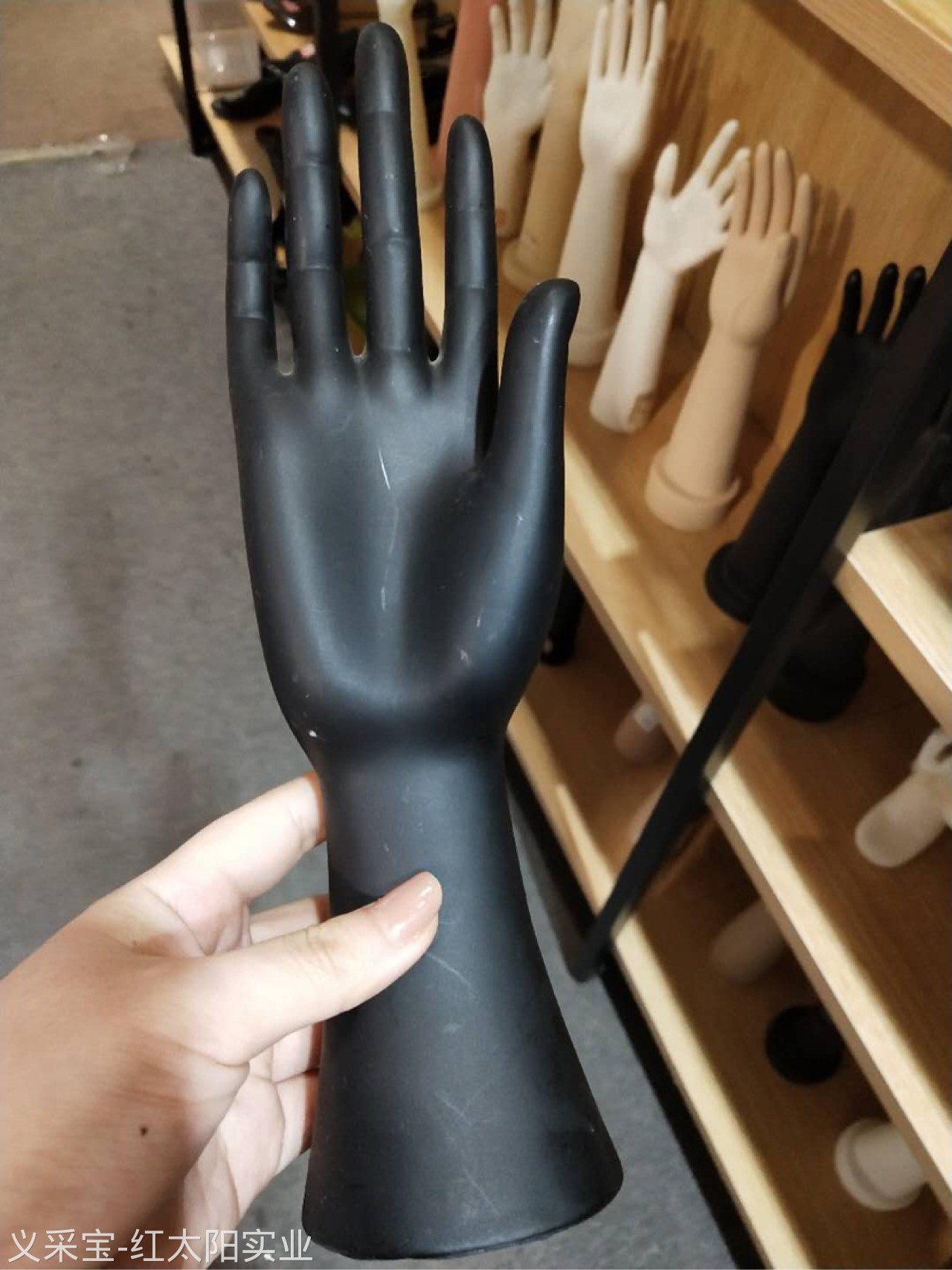 product-thumb