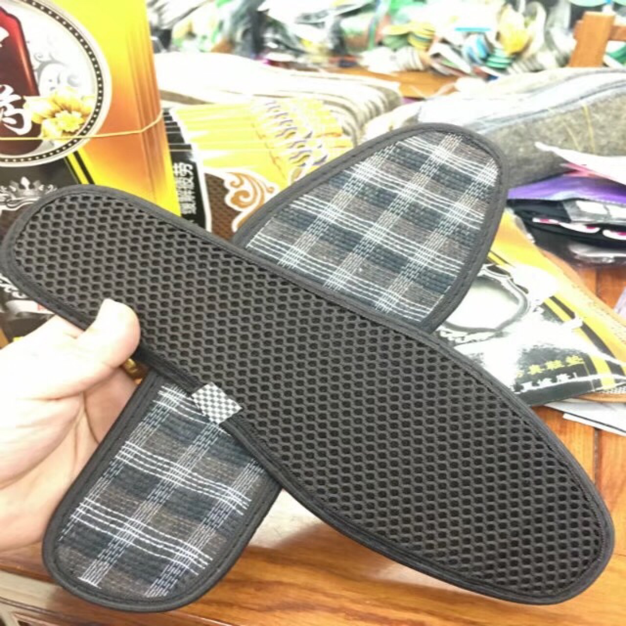 product-thumb
