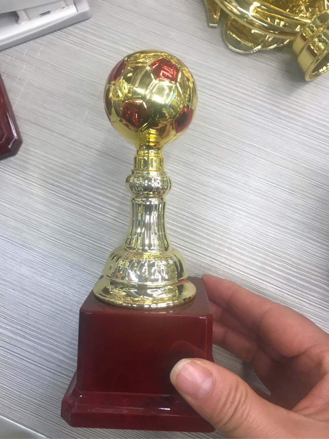 product-thumb