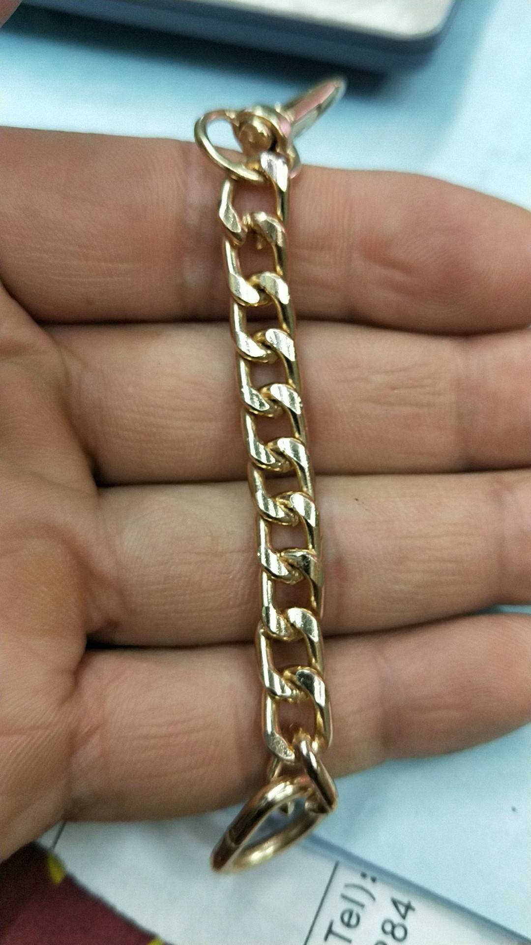 product-thumb