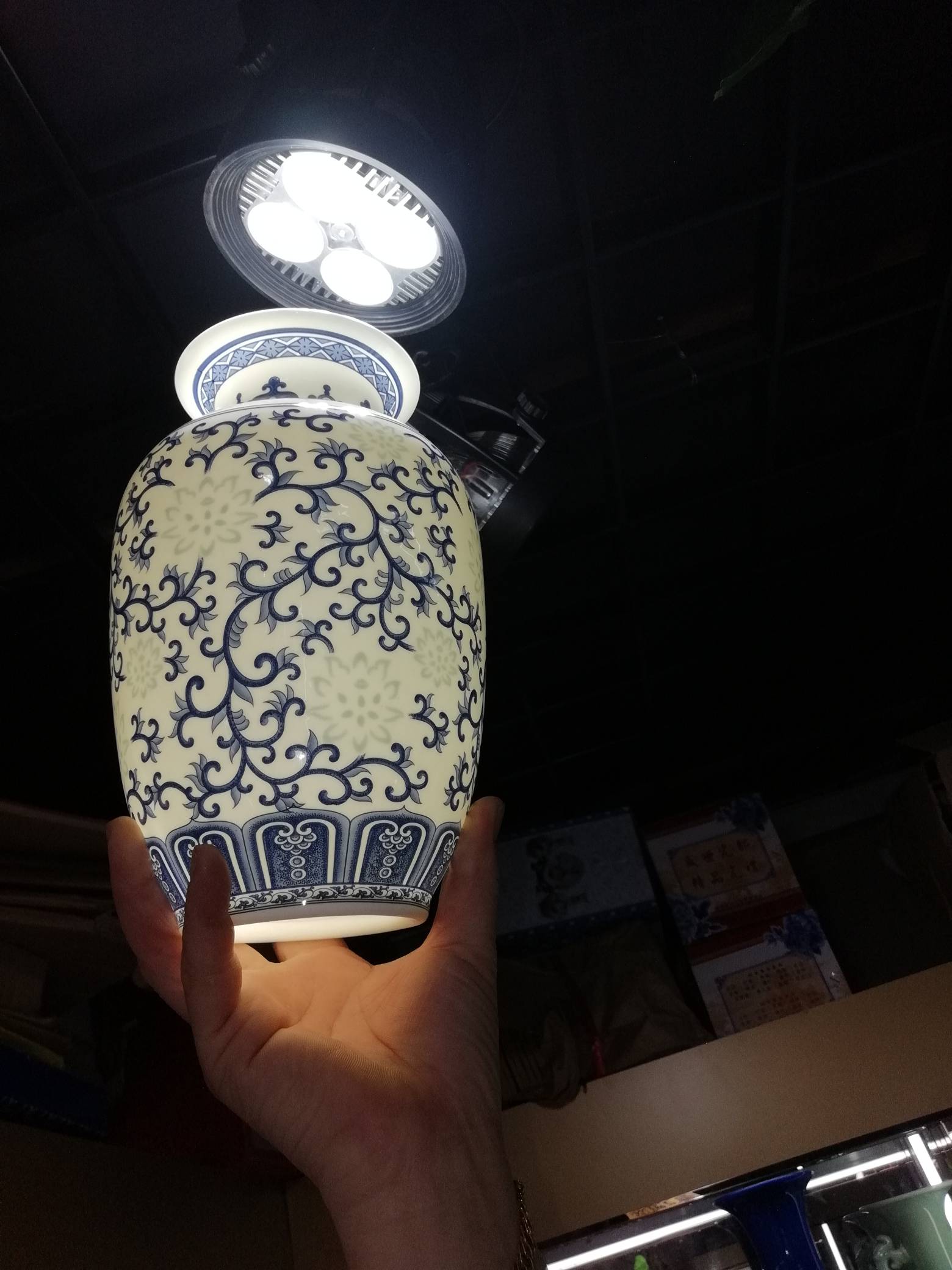 product-thumb