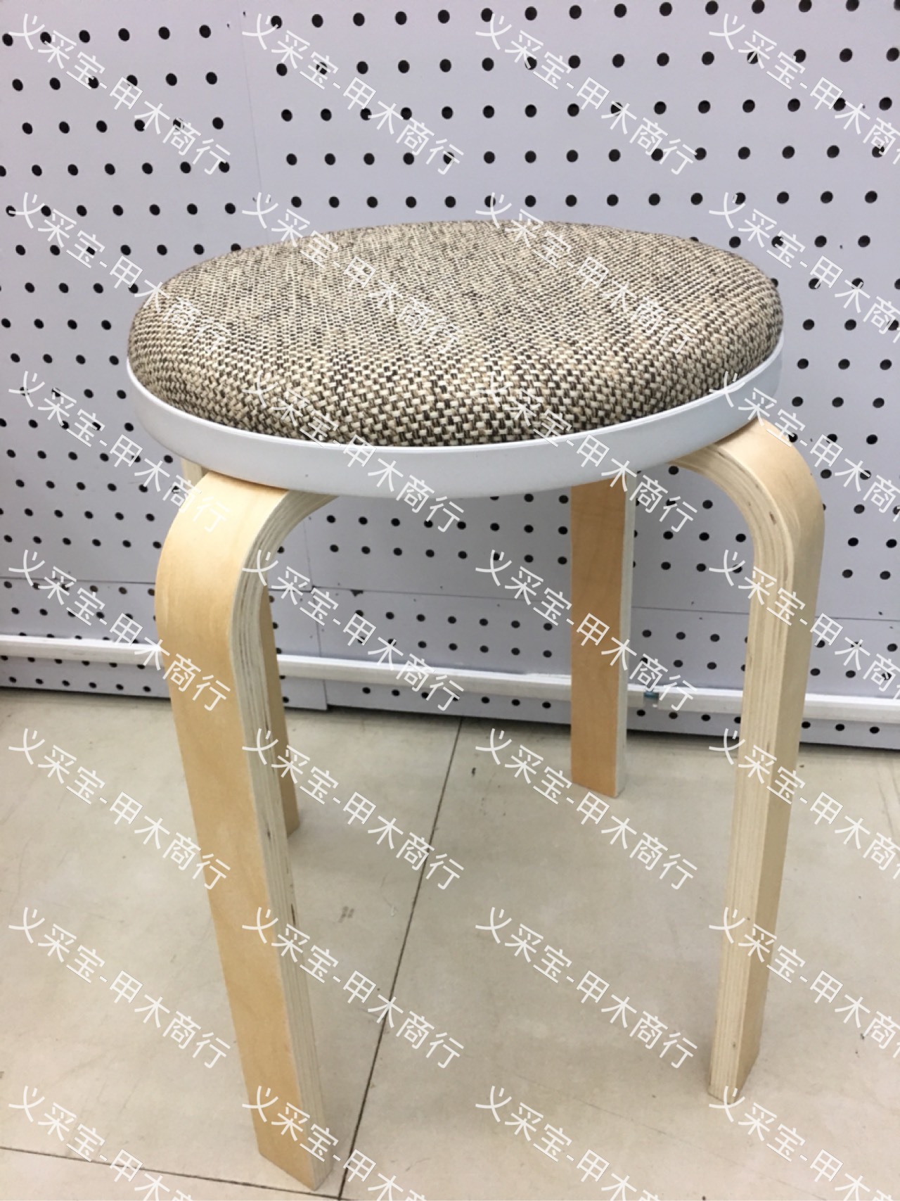 product-thumb