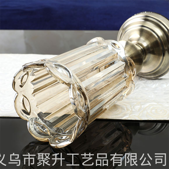 product-thumb