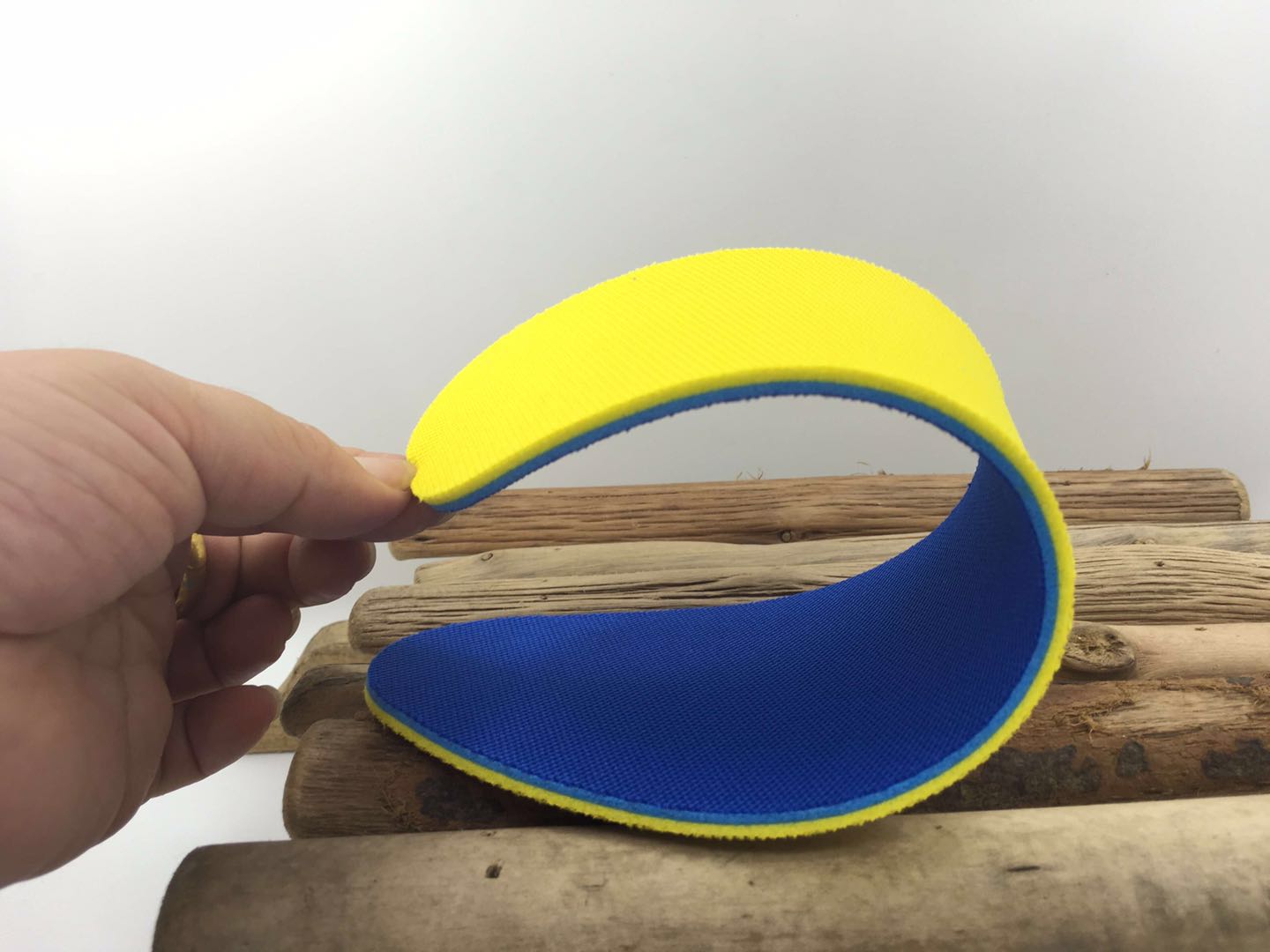 product-thumb
