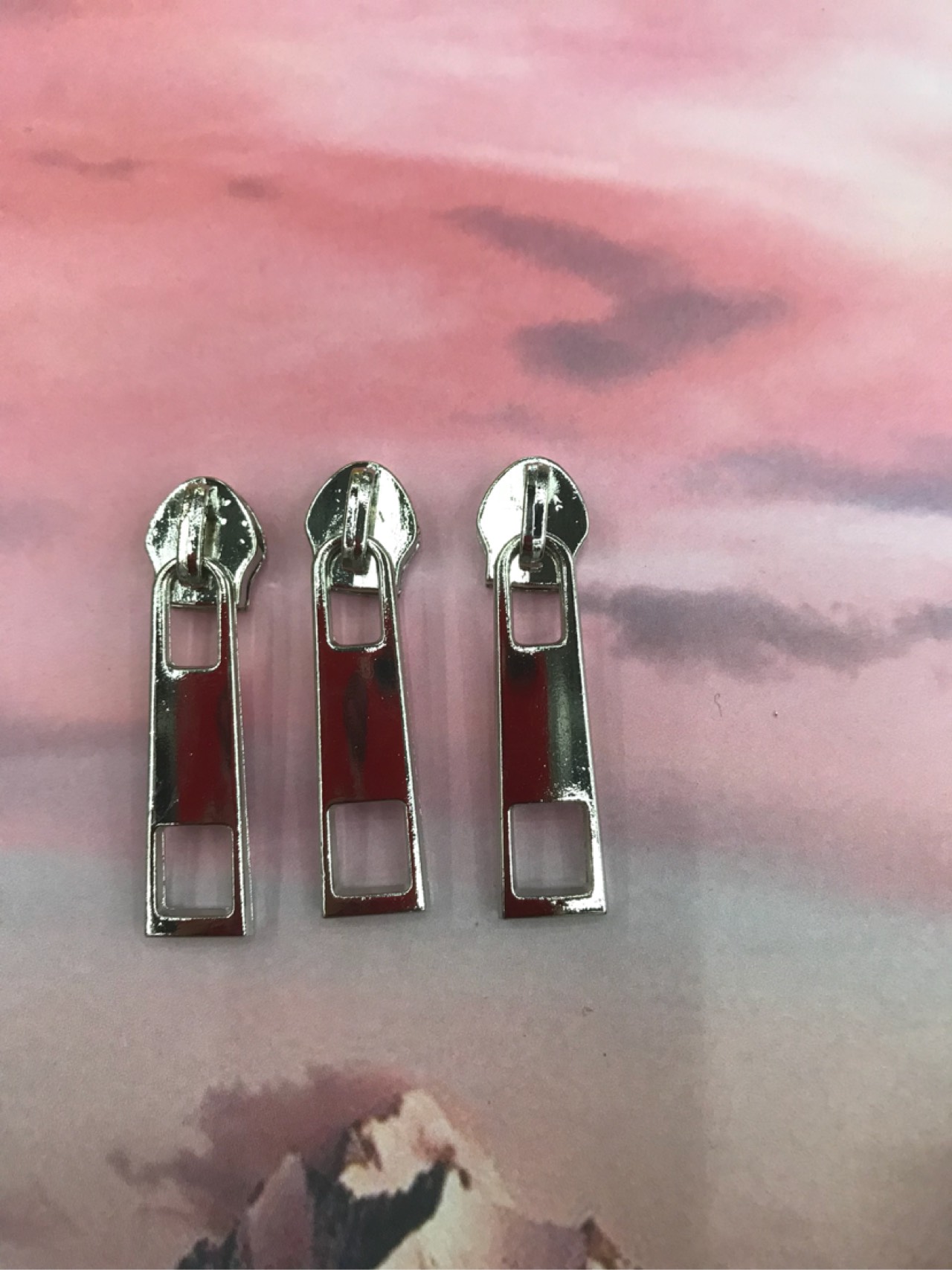 product-thumb