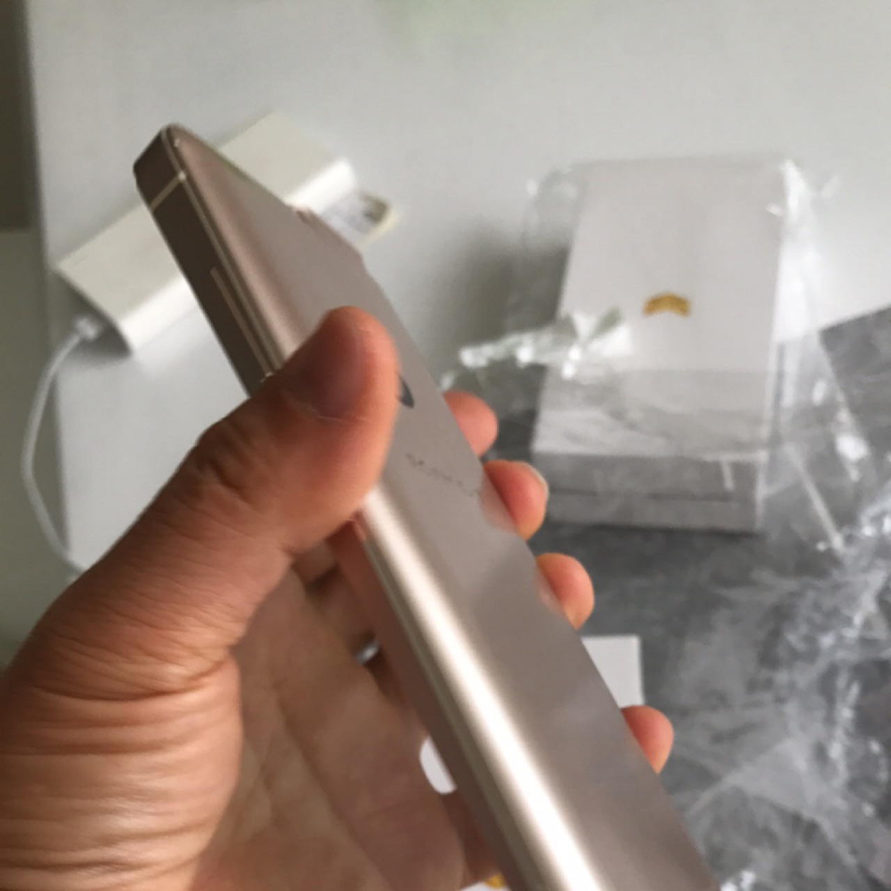 product-thumb